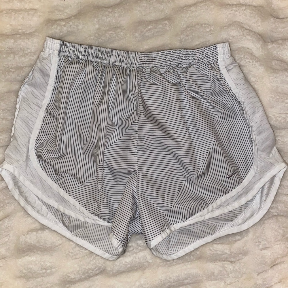 🎀 2/$20 Nike Dri-Fit Shorts